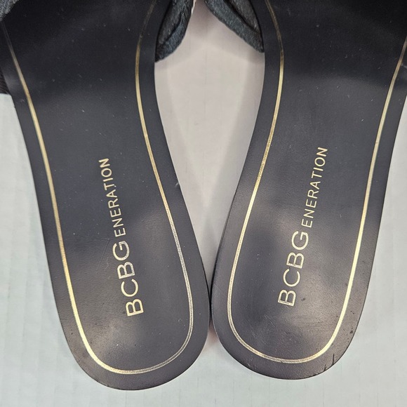 Women's BCBGeneration Black/White Krista Logo Slides Size 6.5 - Picture 4 of 8